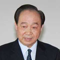 北京中医薬大学元学長　北京中医薬大学日本校校長　世界医学気功学会代主席　高鶴丁教授