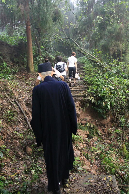 青城山への登山